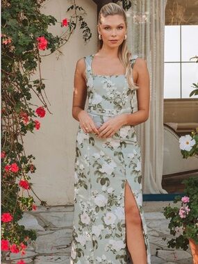 Show Me Your MuMu Paris Gown ✨